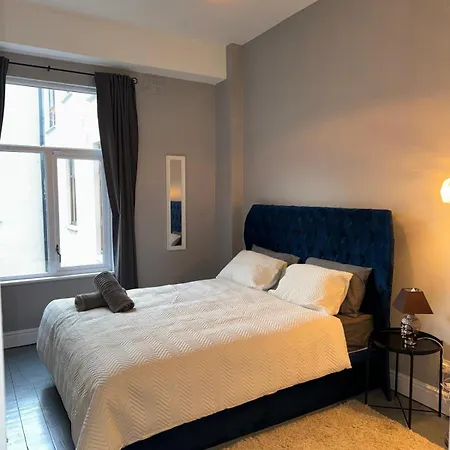 2 Bedroom Break *